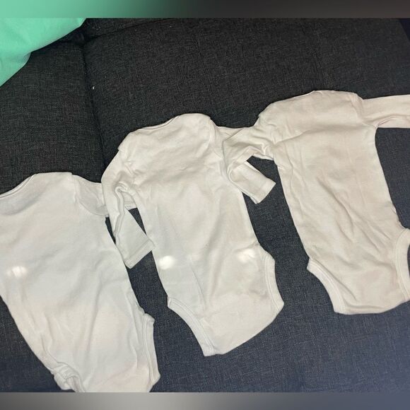 Plain White Baby Onesies Bundle 3 - Picture 13 of 16